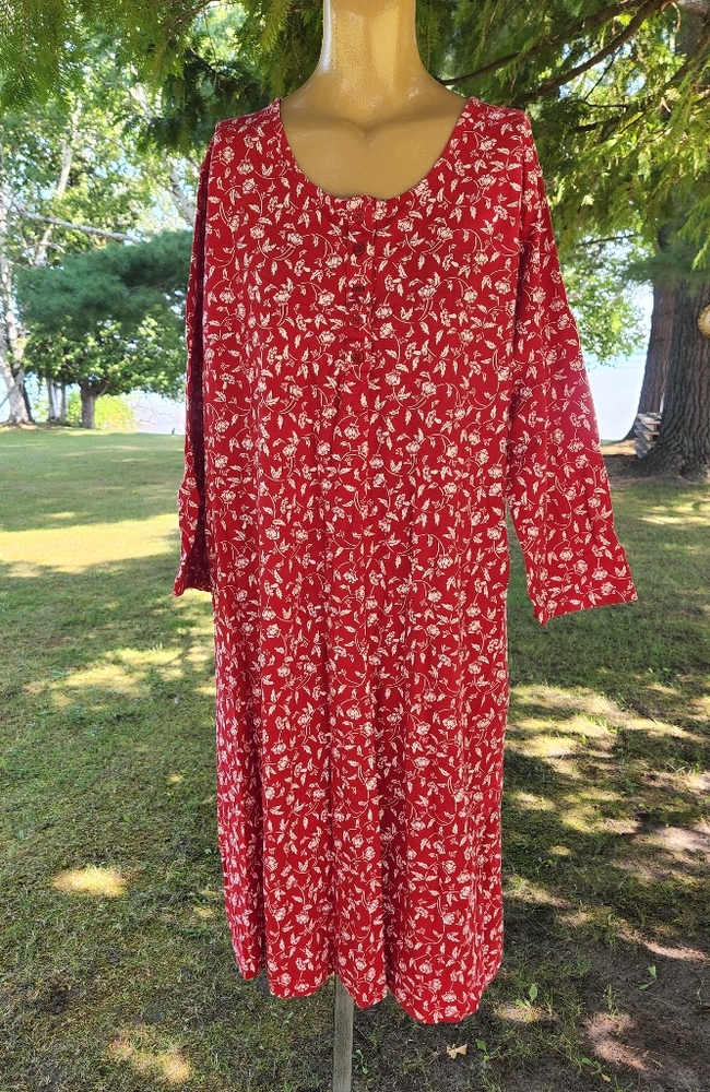 Light weight nightgown